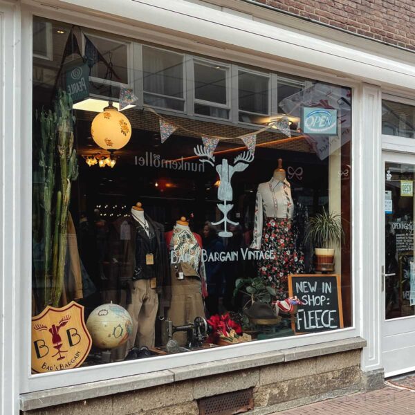 Bar's Bargain Vintage